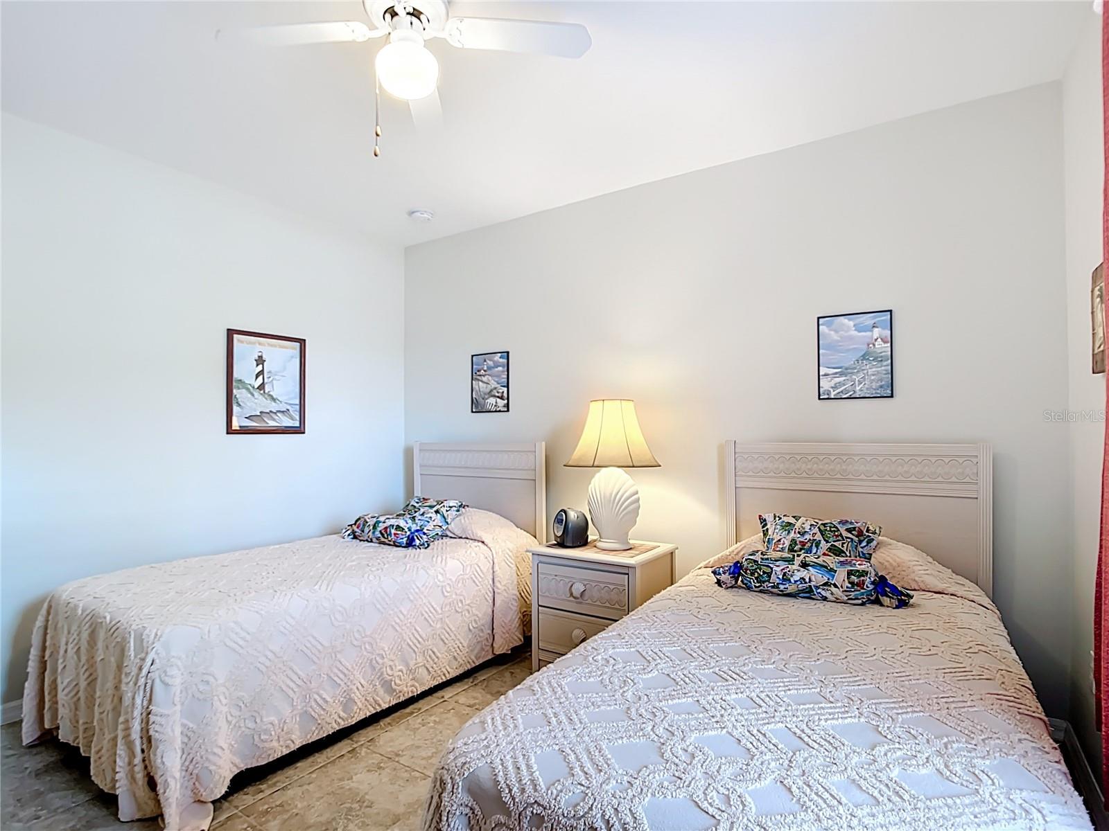 NORTH SHORE/KINGSWAY - Residential