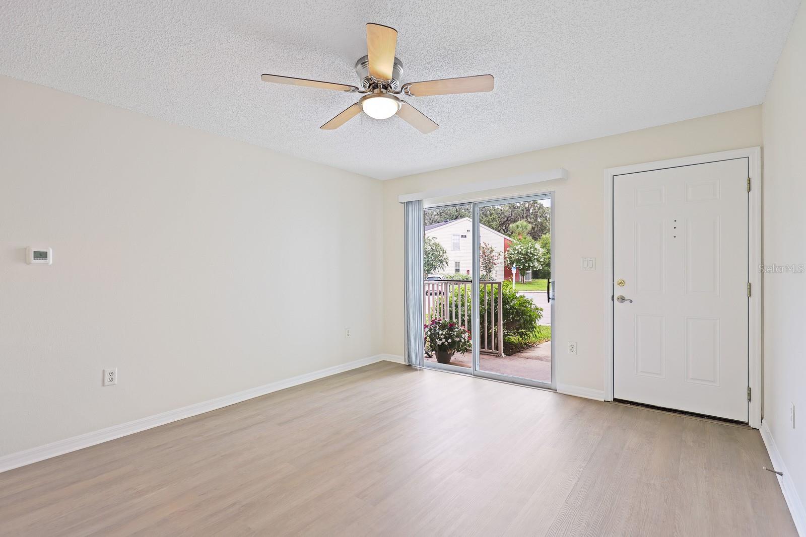 302 LAKE PARSONS GREEN 104