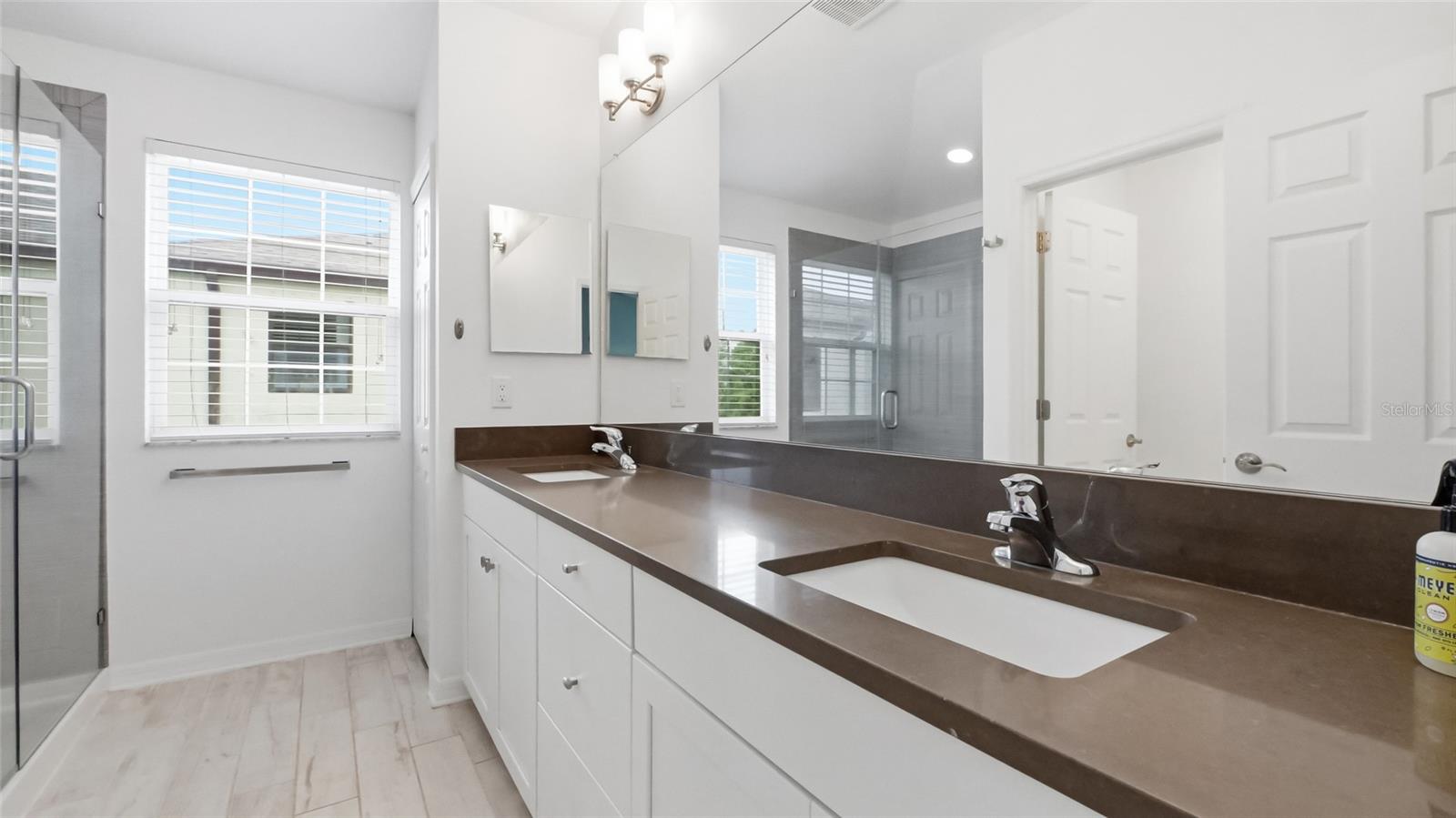 WEST LAKE TWNHMS PH 2 - Residential Lease