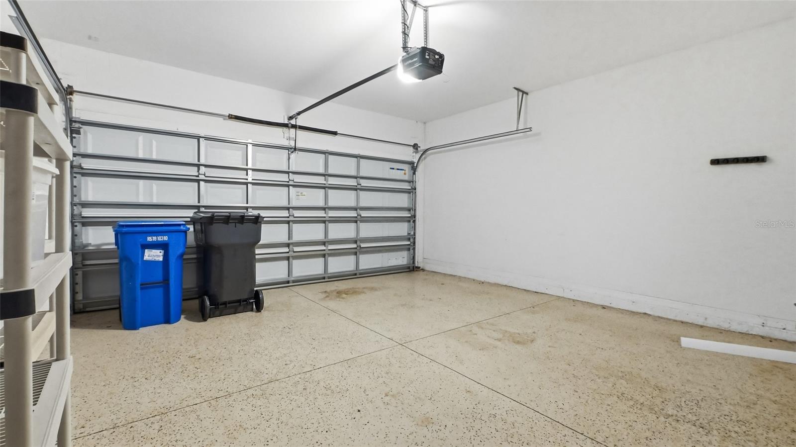 WEST LAKE TWNHMS PH 2 - Residential Lease