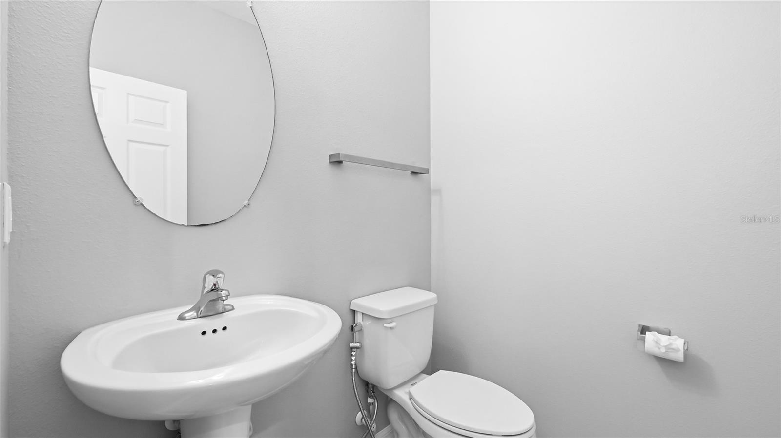 WEST LAKE TWNHMS PH 2 - Residential Lease