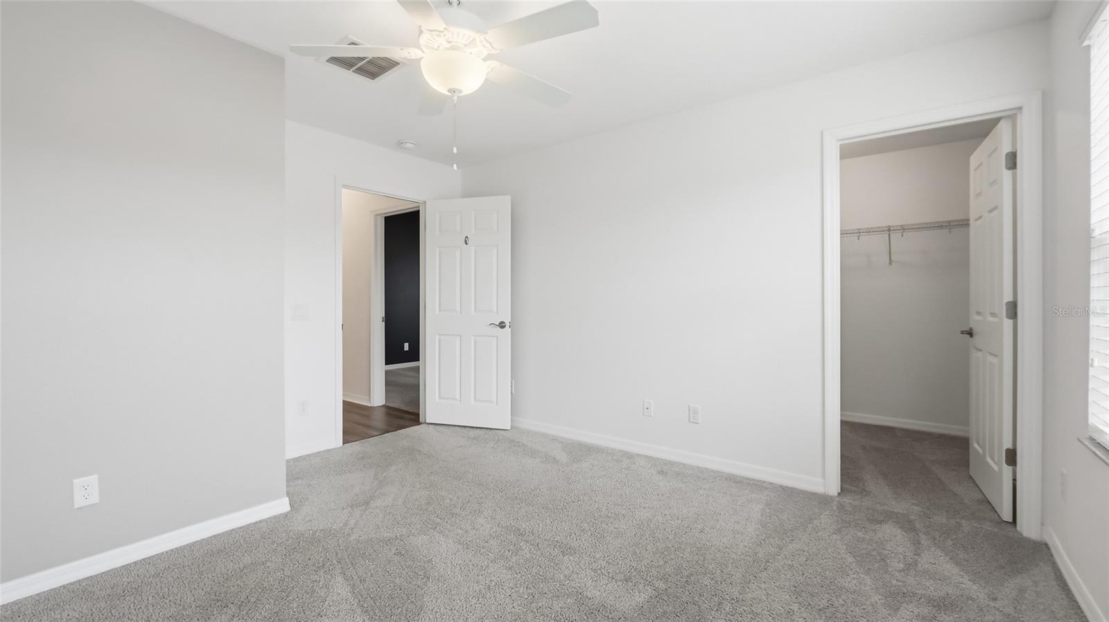 WEST LAKE TWNHMS PH 2 - Residential Lease