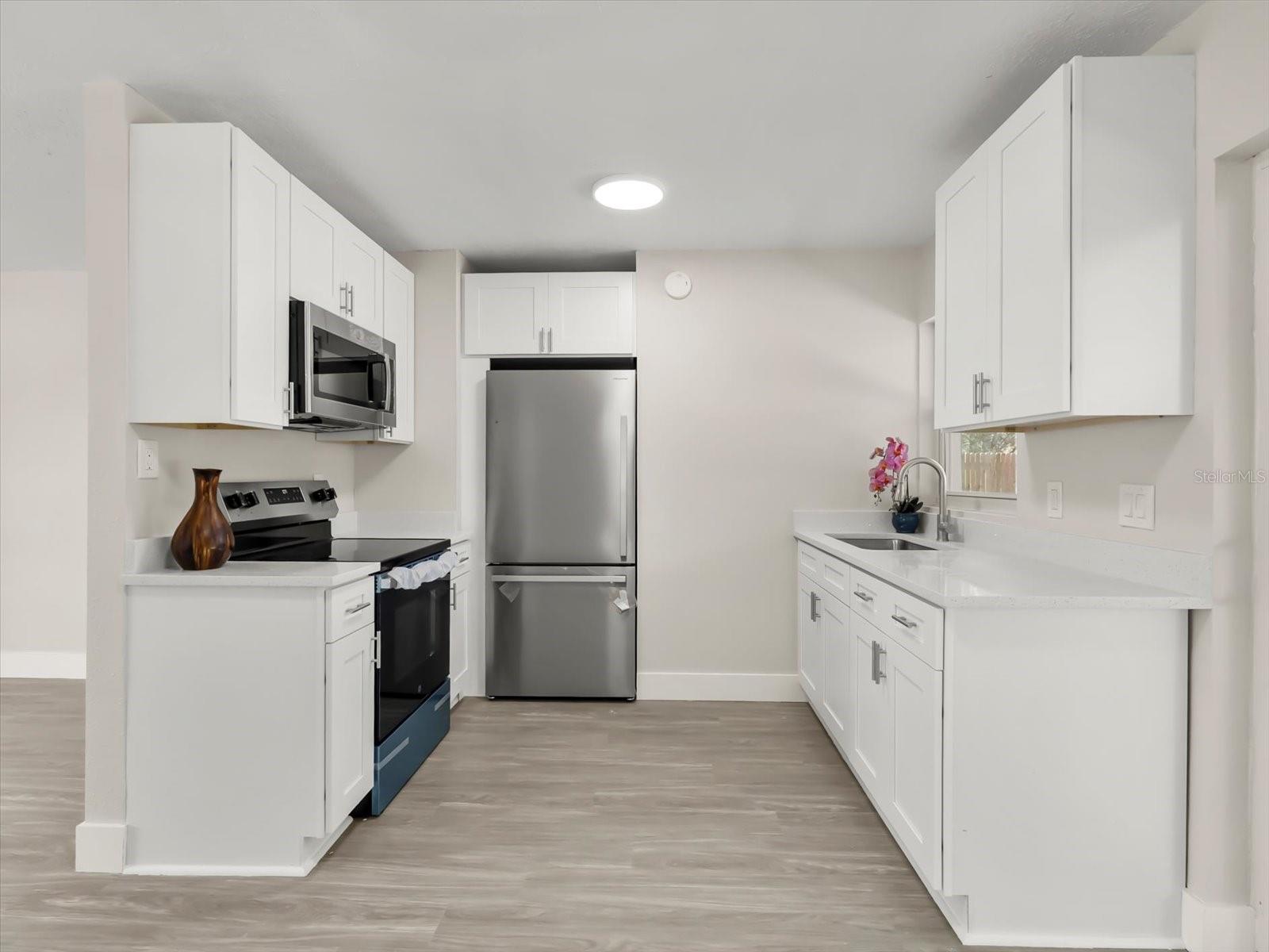 MALIBU GROVES SIXTH ADD - Residential