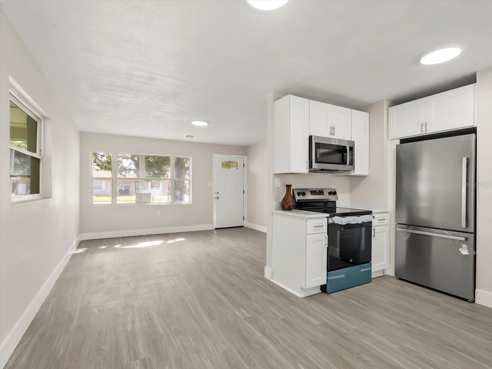 MALIBU GROVES SIXTH ADD - Residential