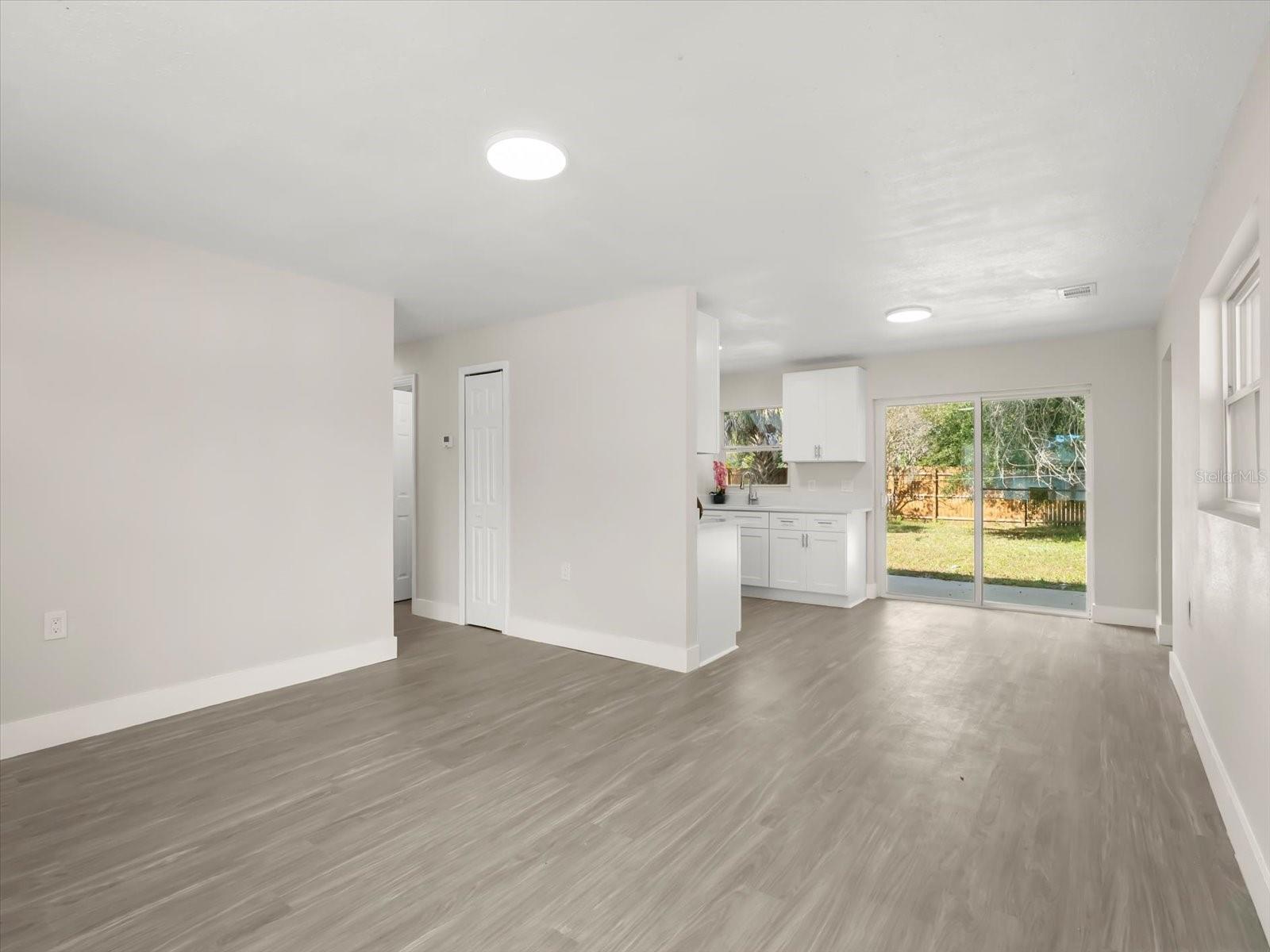 MALIBU GROVES SIXTH ADD - Residential