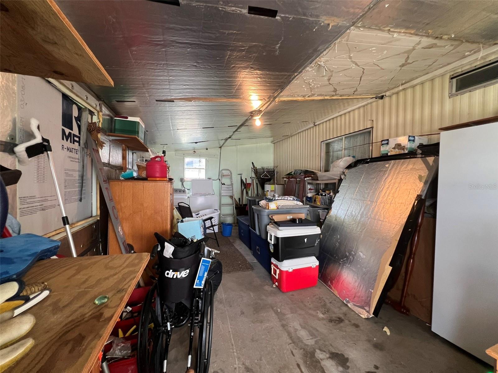 FLORAL LAKES - Residential