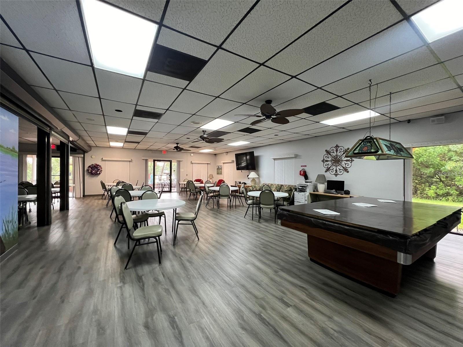 FLORAL LAKES - Residential