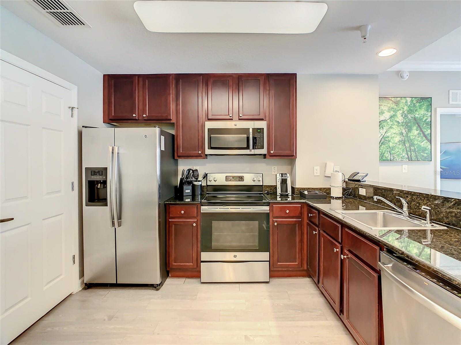 14501 GROVE RESORT AVE 1707