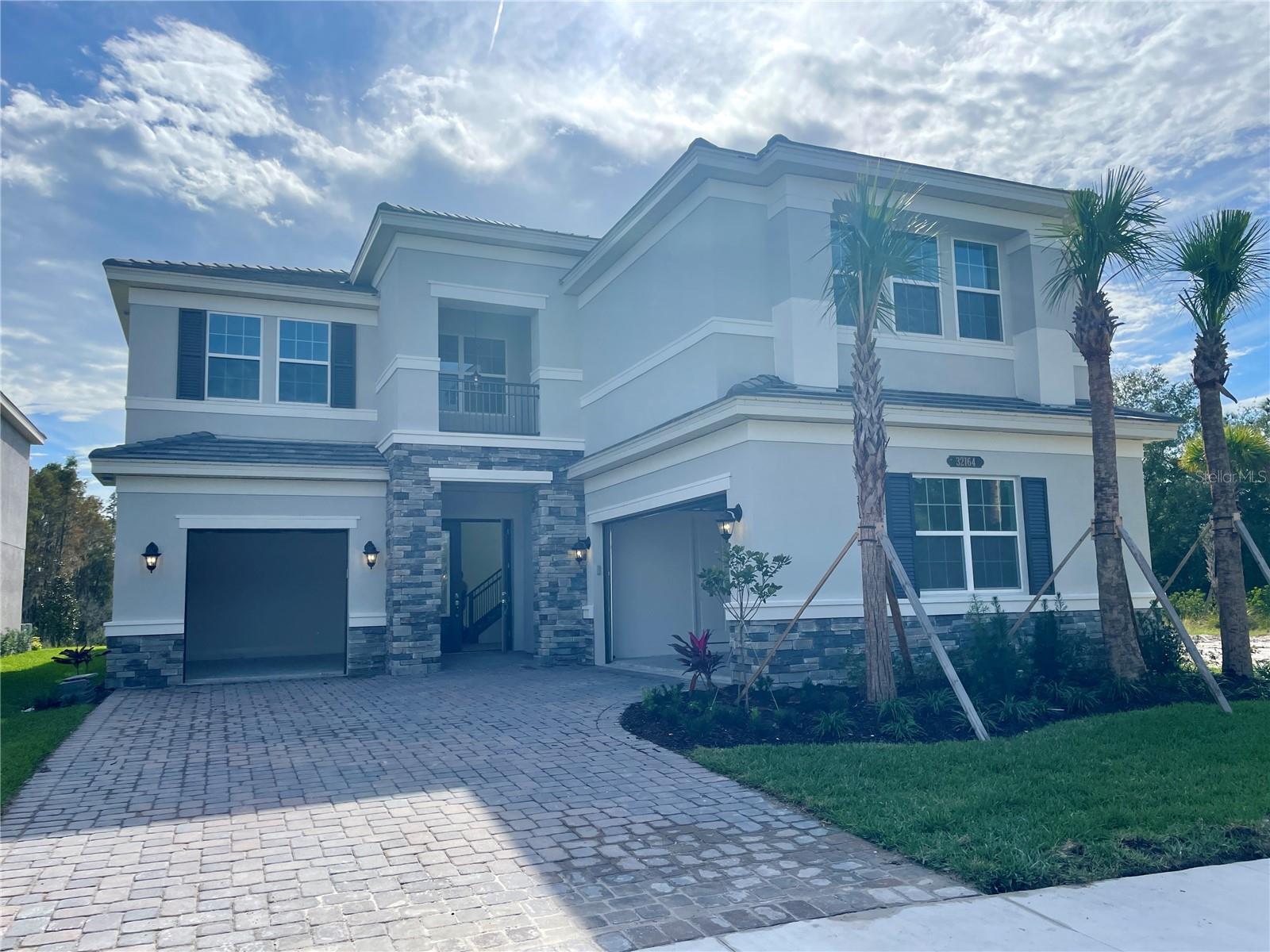 WINDING RIDGE - Residential