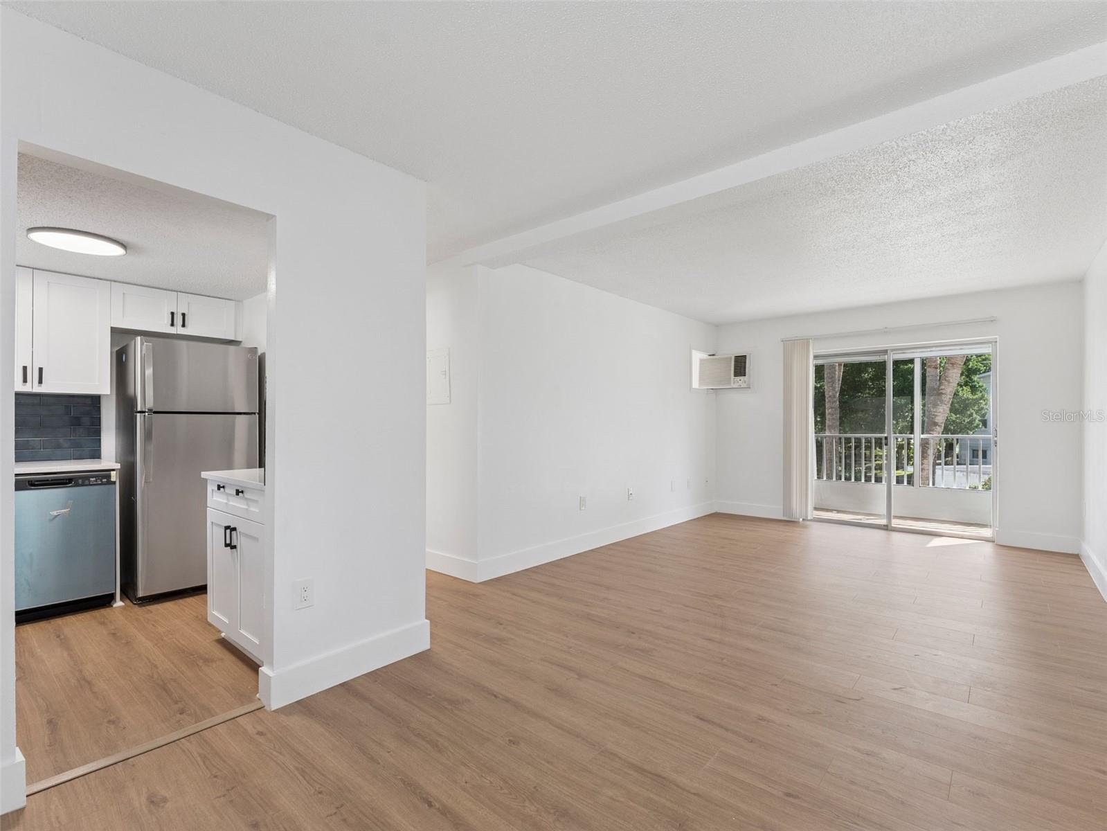 THE FOURTH BAYSHORE - Residential