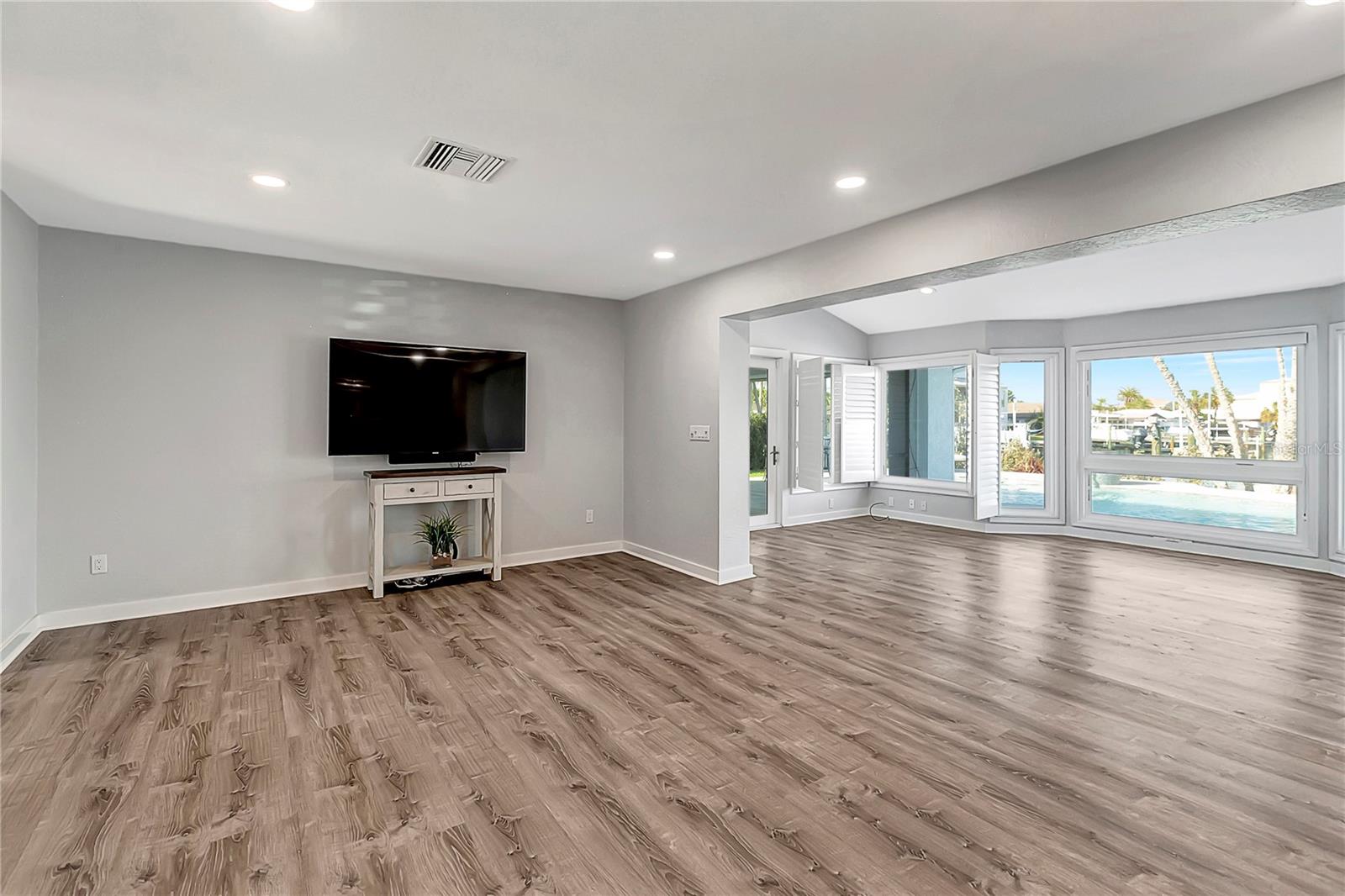 HARBOR BLUFFS SEC 4 - Residential