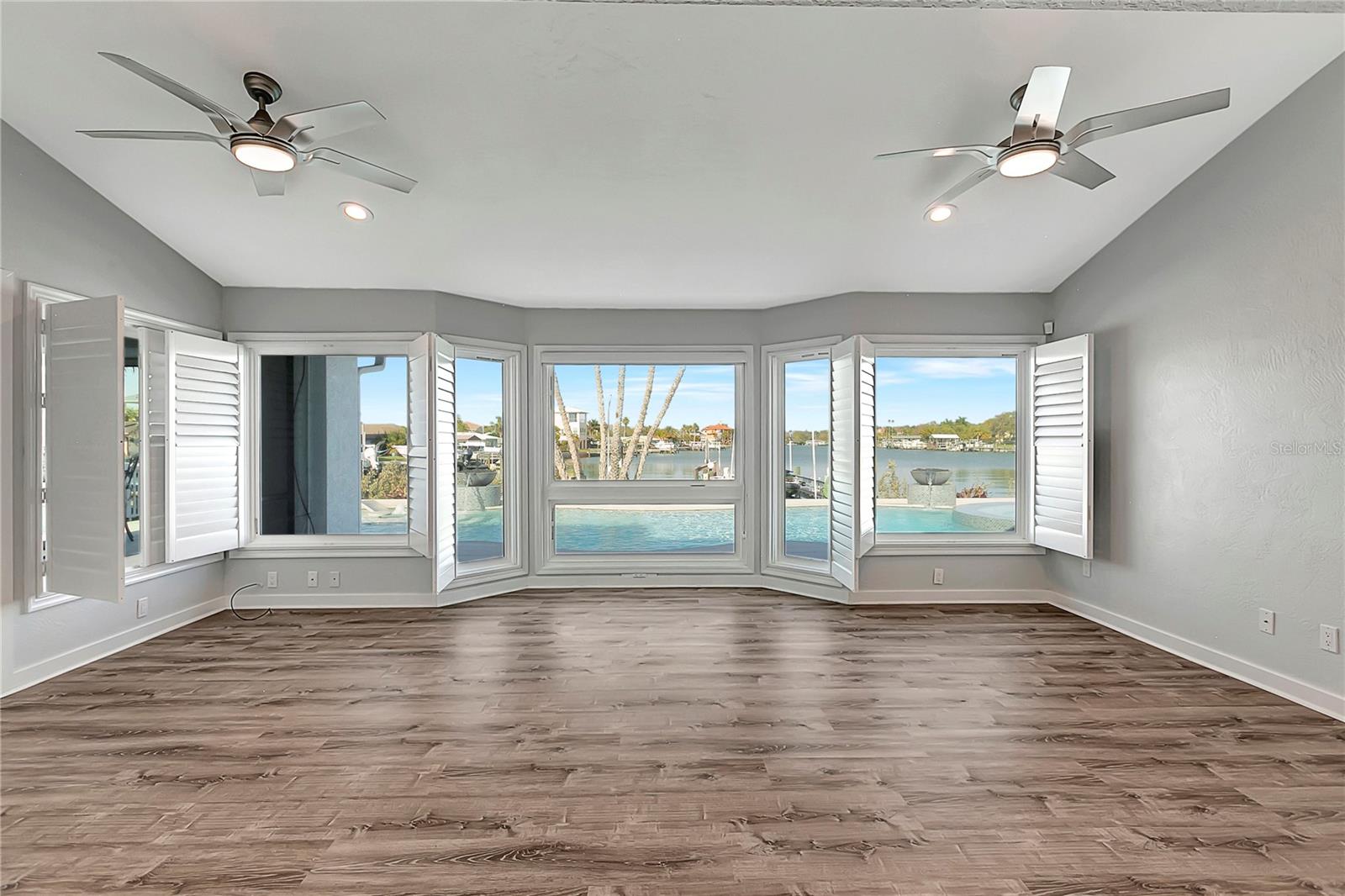 HARBOR BLUFFS SEC 4 - Residential