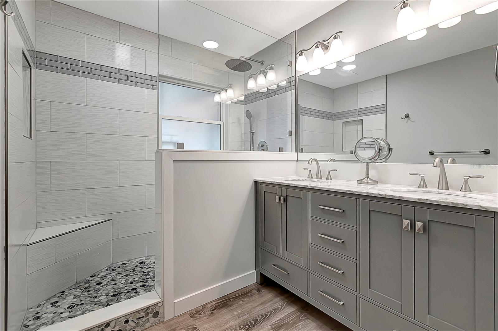 HARBOR BLUFFS SEC 4 - Residential