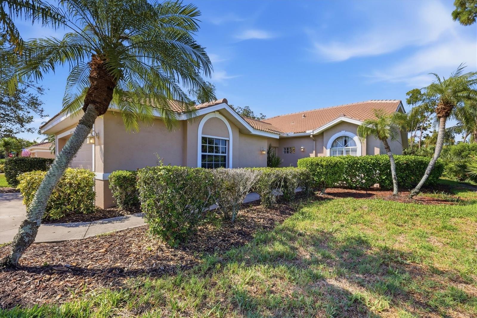 9402 FOREST HILLS CIRCLE