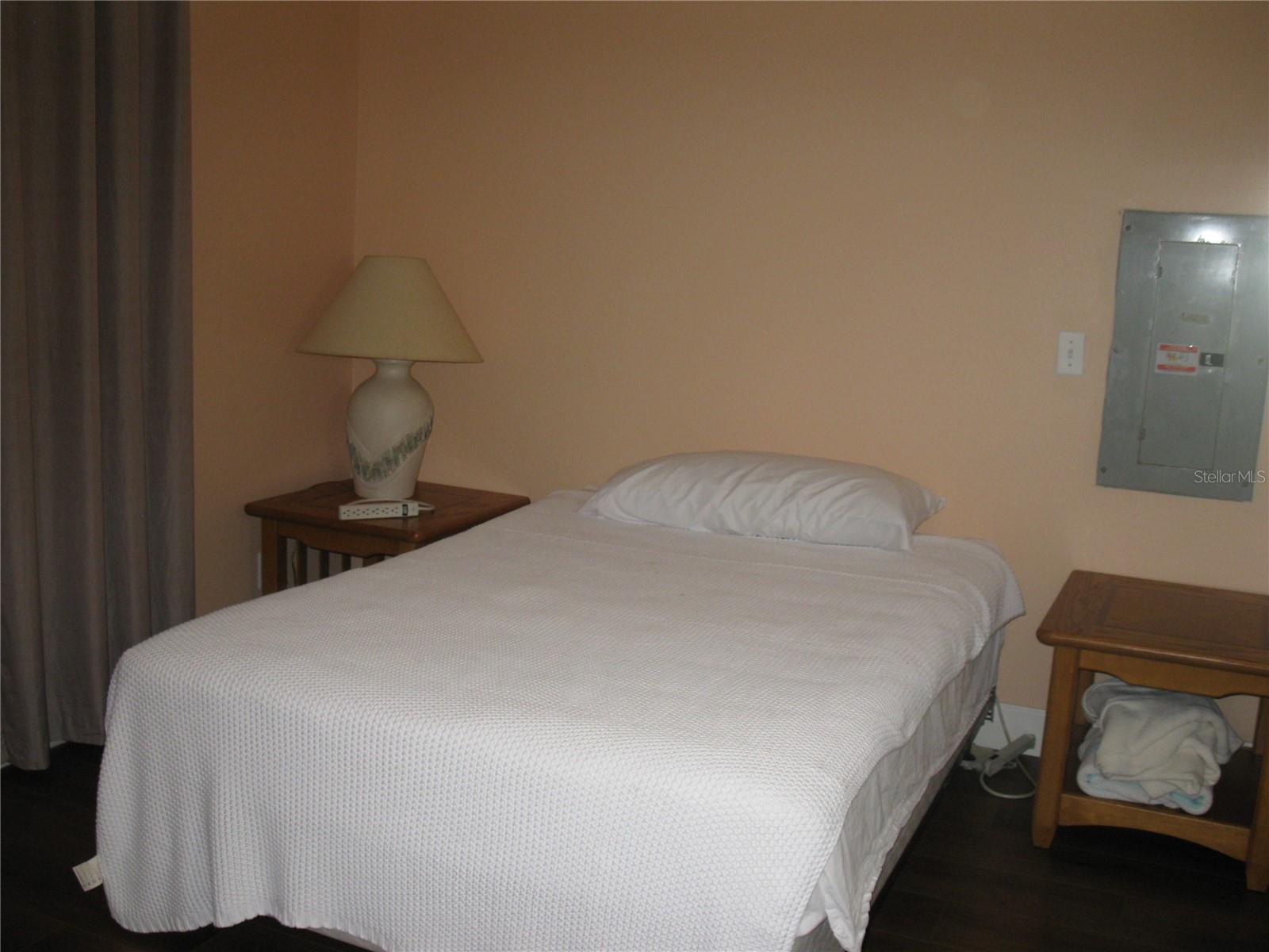 SWEETWATER GOLF & TENNIS CLUB ADD 01 - Residential