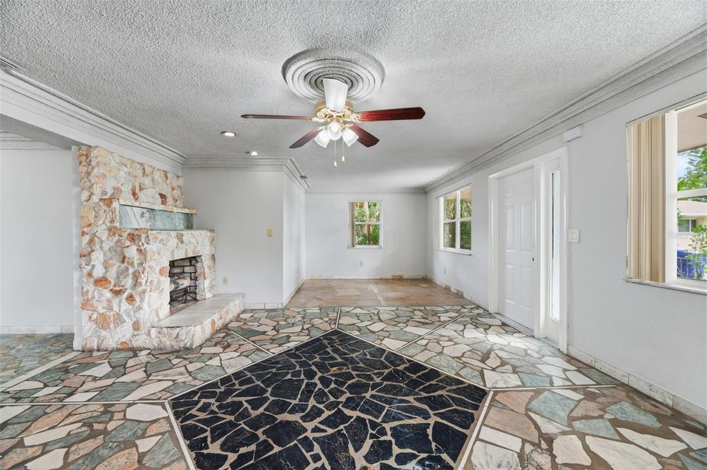 Photo of 5735 Hayes Street, Hollywood, FL 33021 (MLS # O6362092)