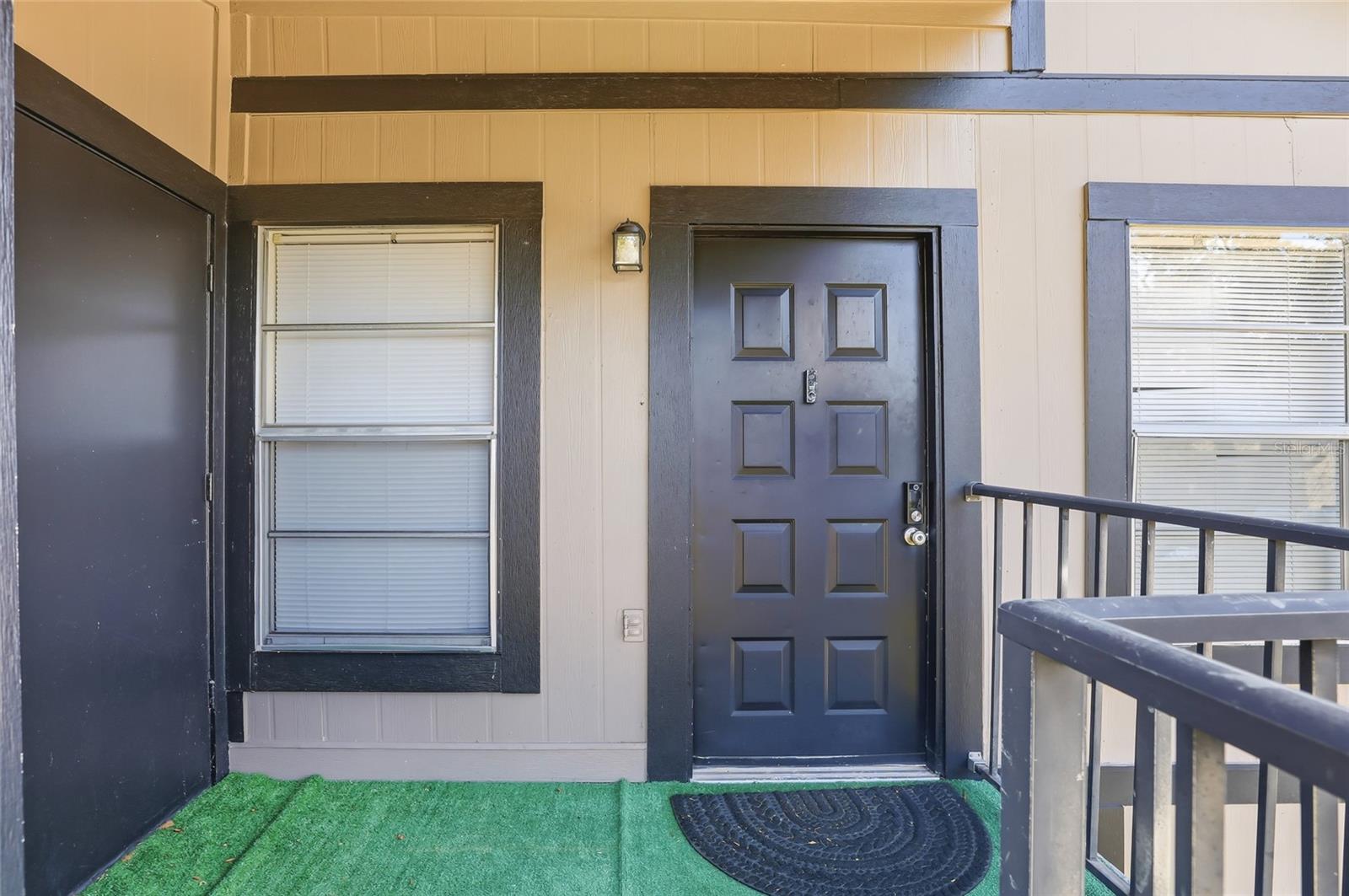 NORTH OAKS CONDO I - Residential Lease