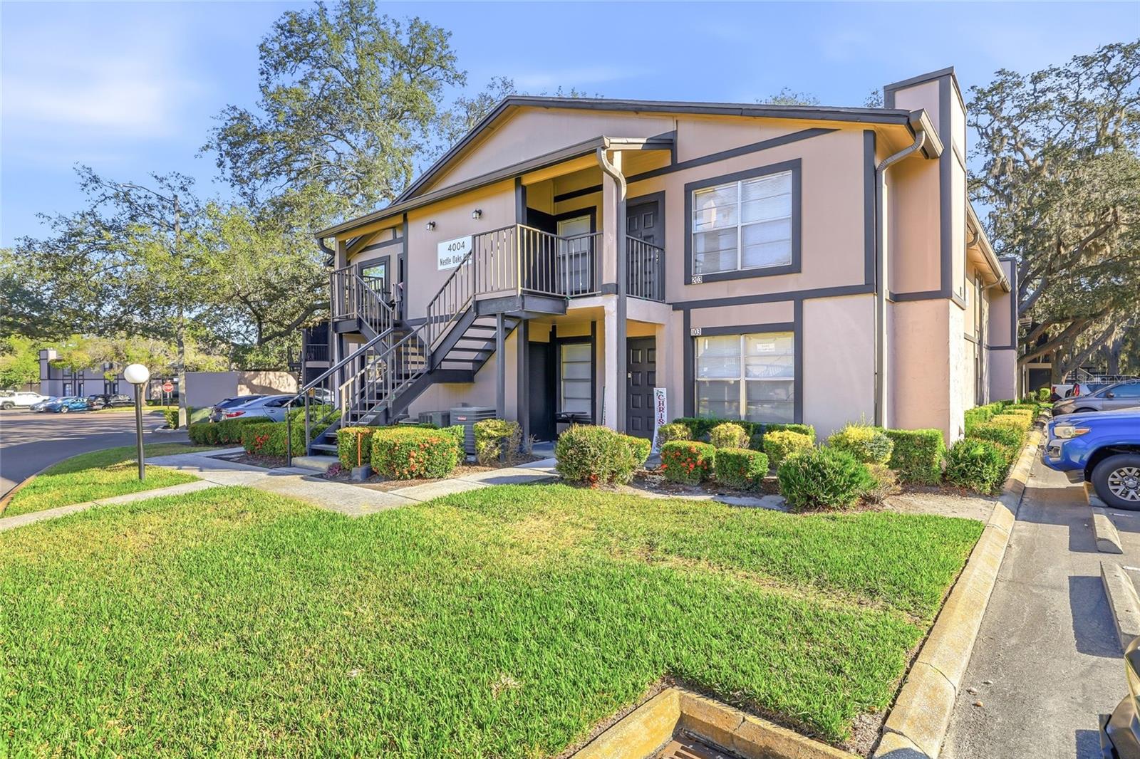 4004 NESTLE OAKS PLACE 203