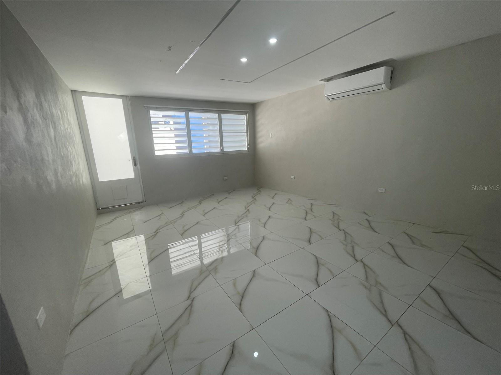 URBANIZACIÓN LOMA ALTA - Residential