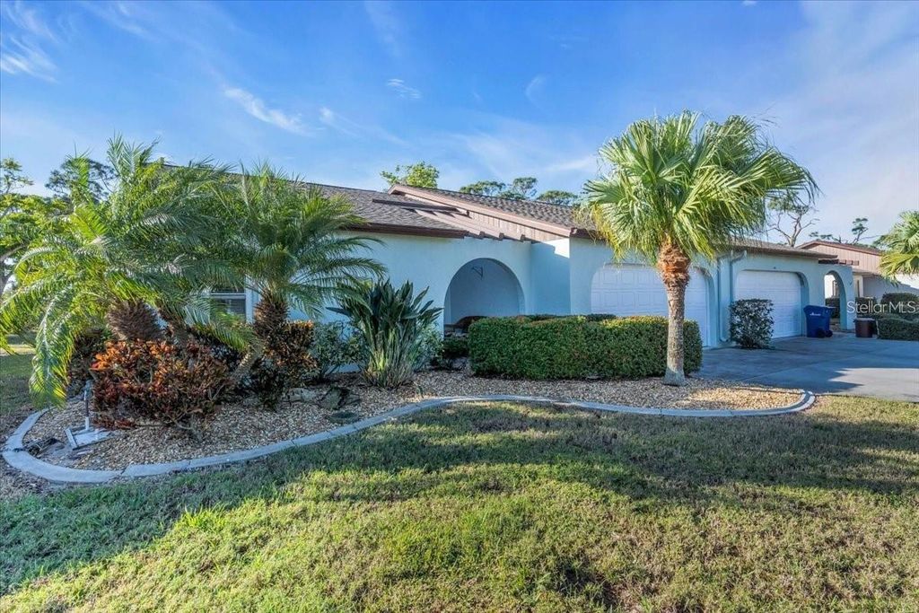 Photo of 507 Foxwood Boulevard #4, Englewood, FL 34223 (MLS # N6140320)