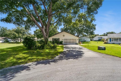 Tiny photo for 2008 Tweed Court, Leesburg, FL 34788 (MLS # O6440853)