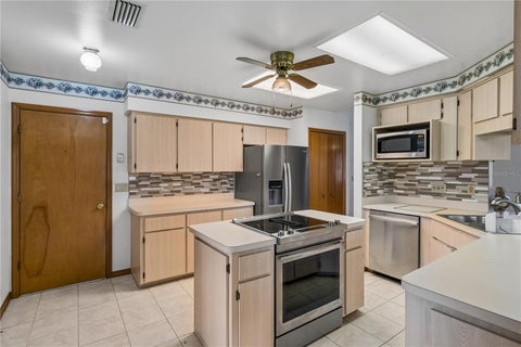 Tiny photo for 2008 Tweed Court, Leesburg, FL 34788 (MLS # O6440853)
