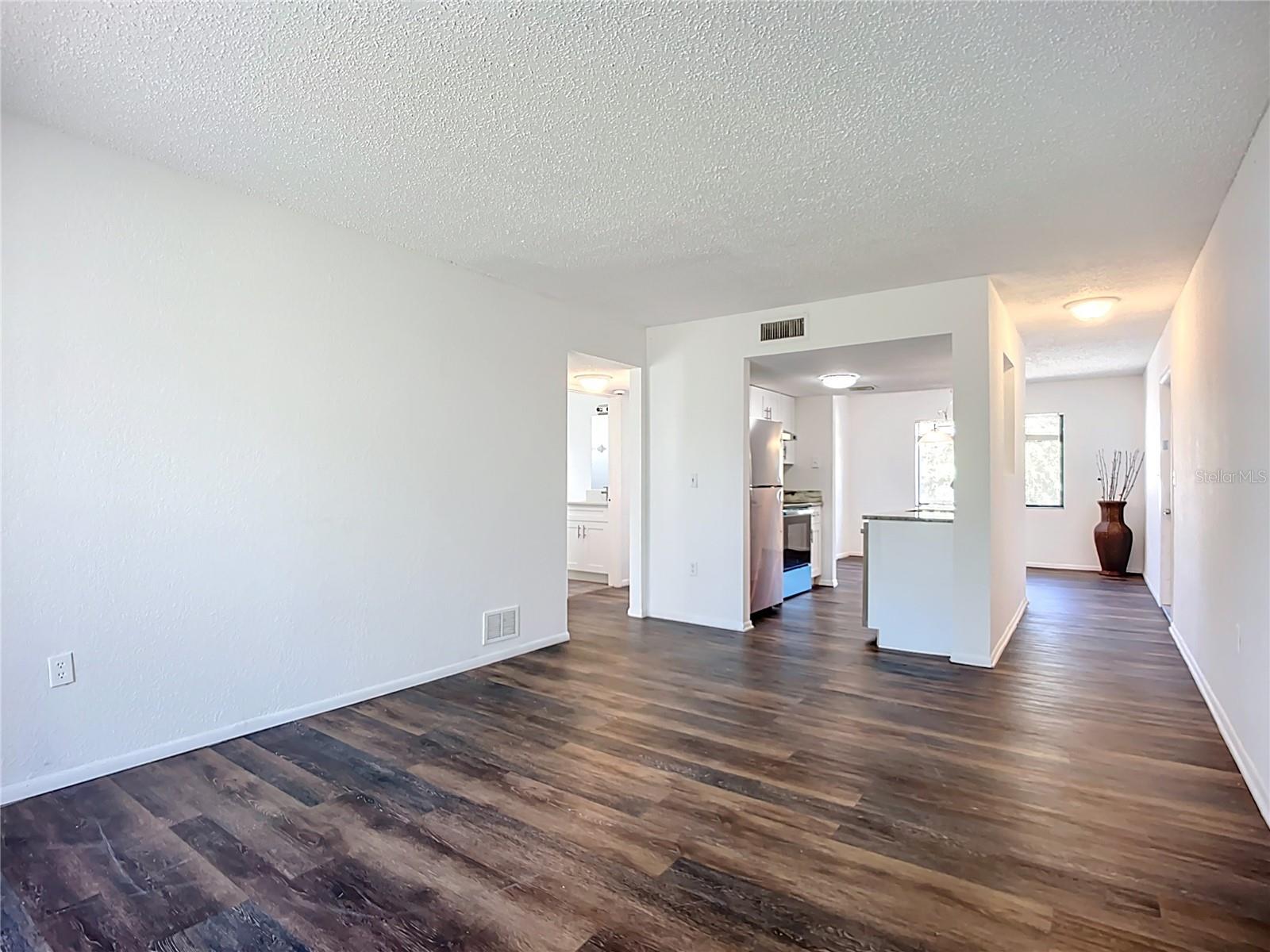 GARDEN WALK PH 1 - Residential