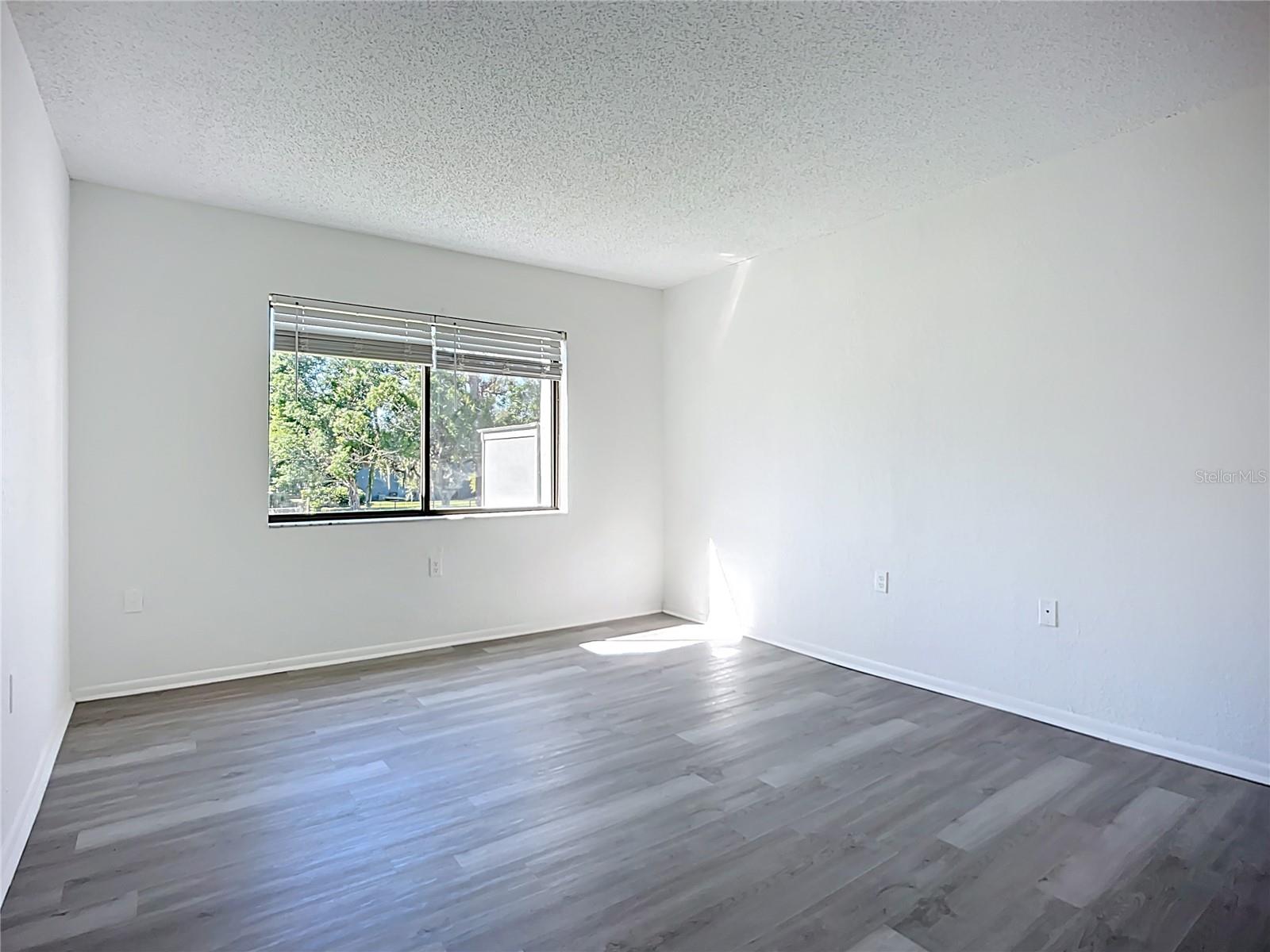 GARDEN WALK PH 1 - Residential
