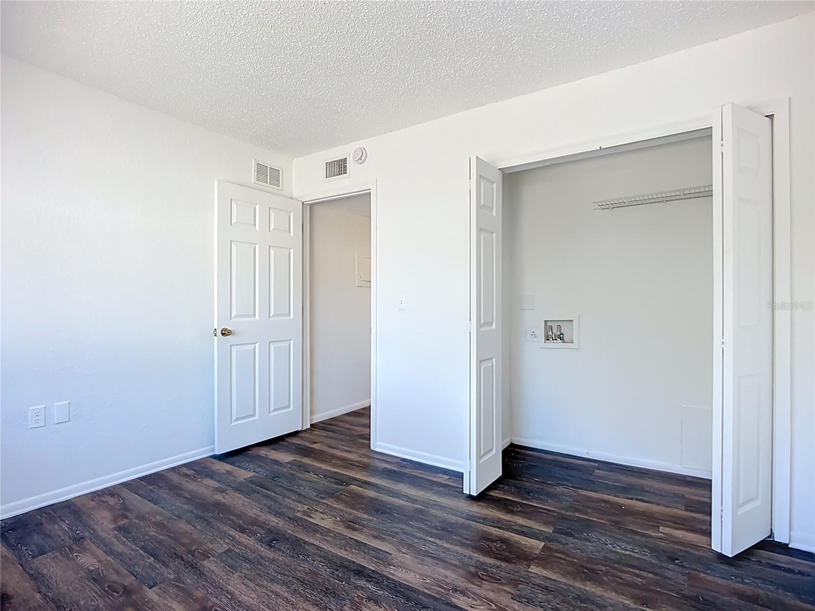 GARDEN WALK PH 1 - Residential