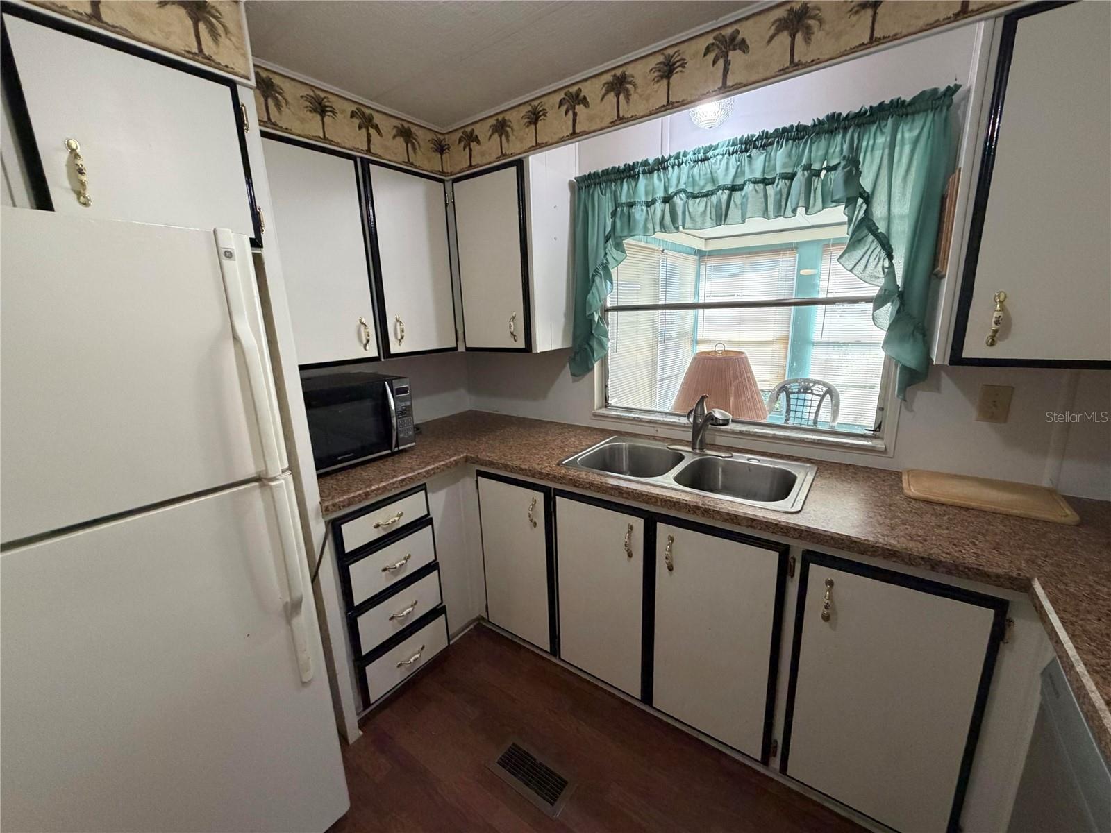 ORANGE BLOSSOM GARDENS UNIT 03 - Residential