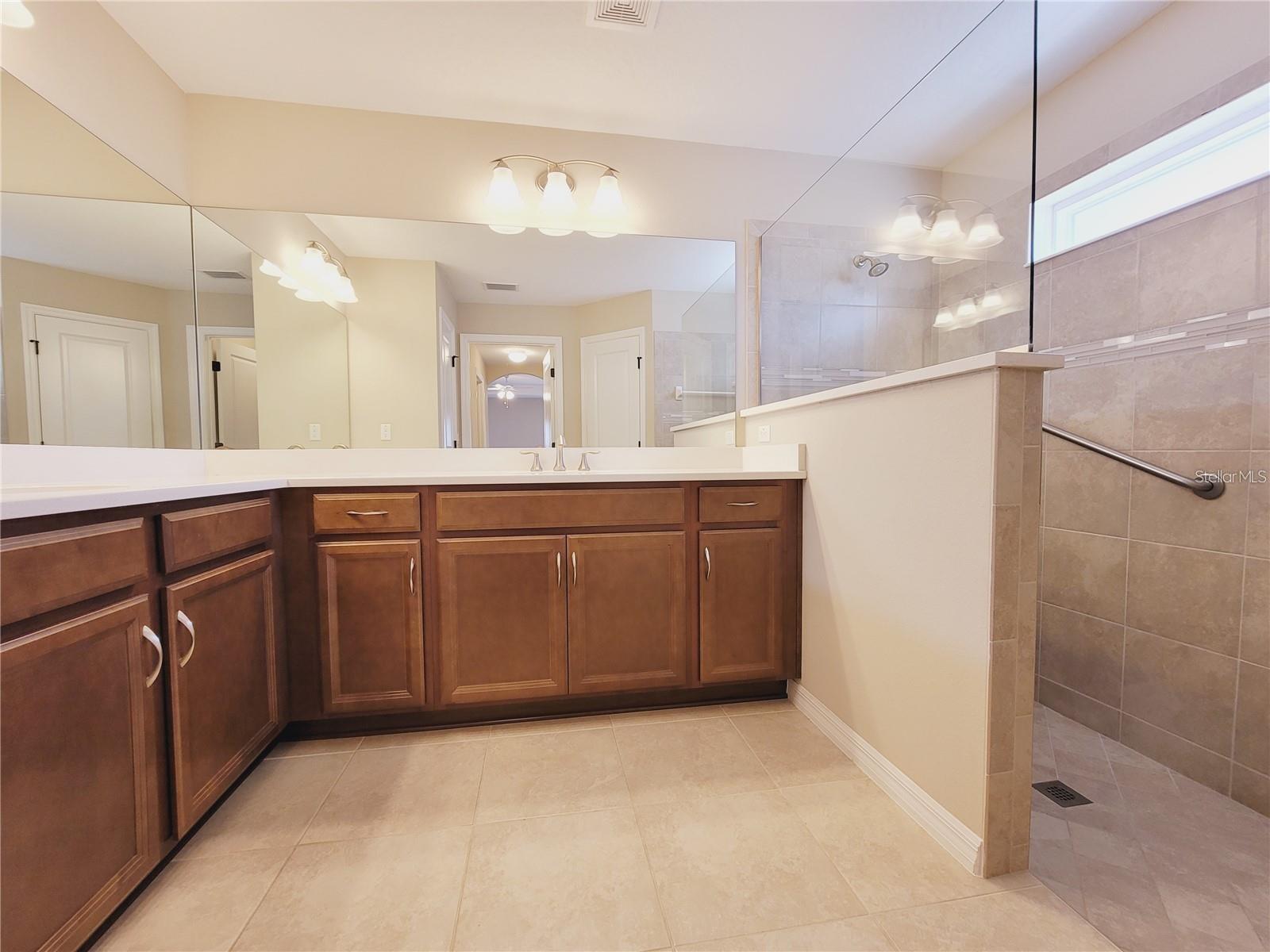 INDIAN TRAILS - Residential Lease