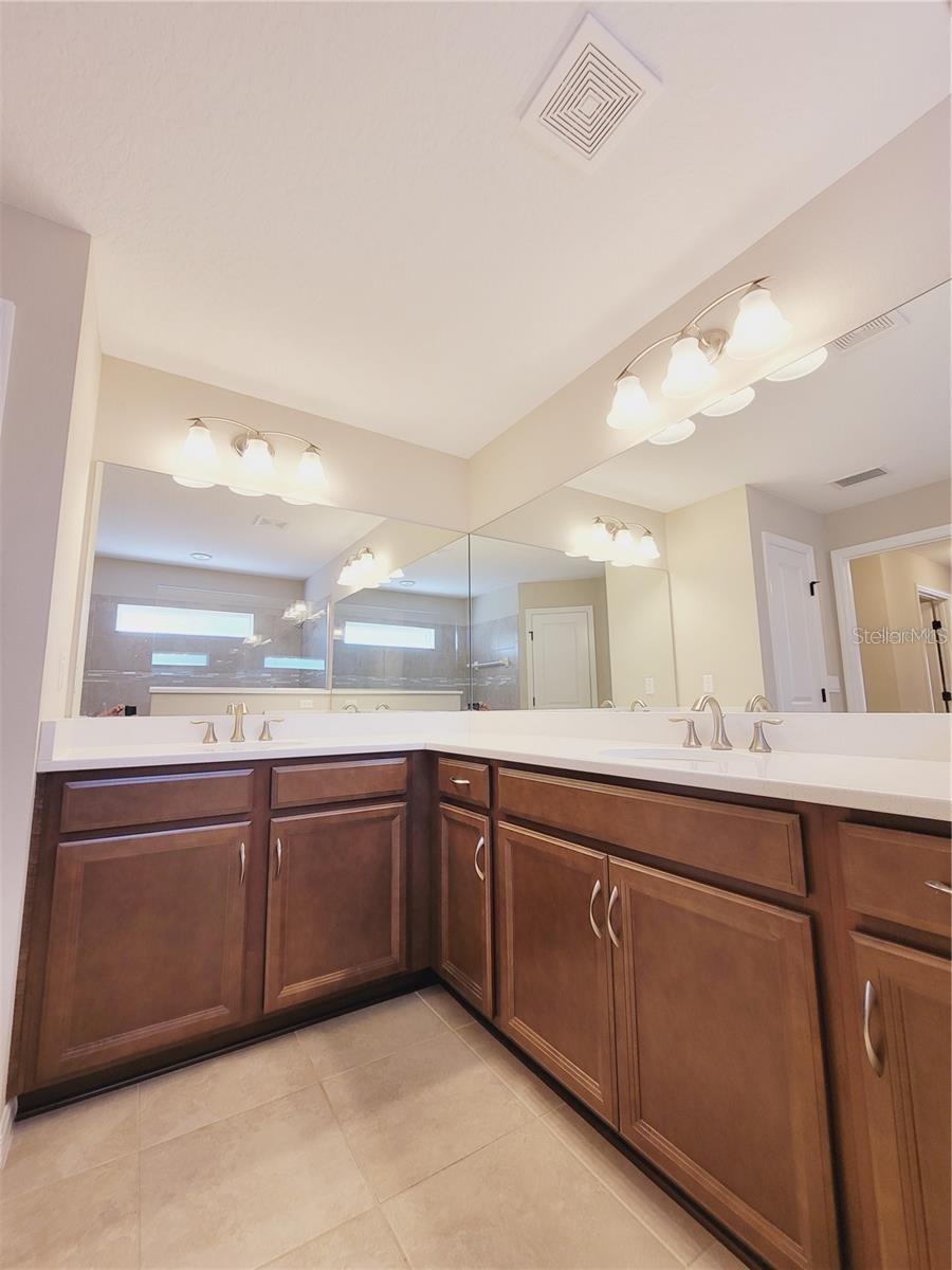 INDIAN TRAILS - Residential Lease