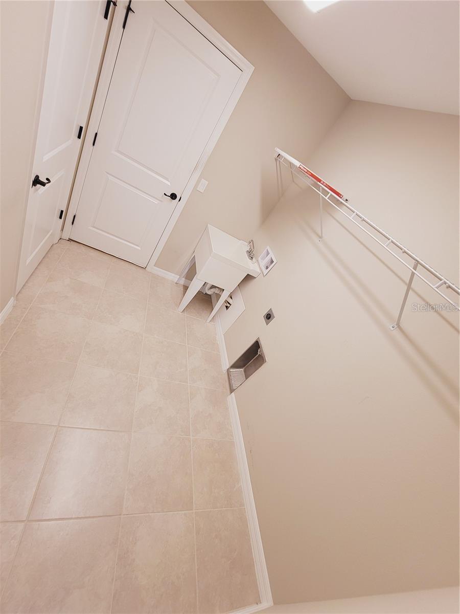 INDIAN TRAILS - Residential Lease