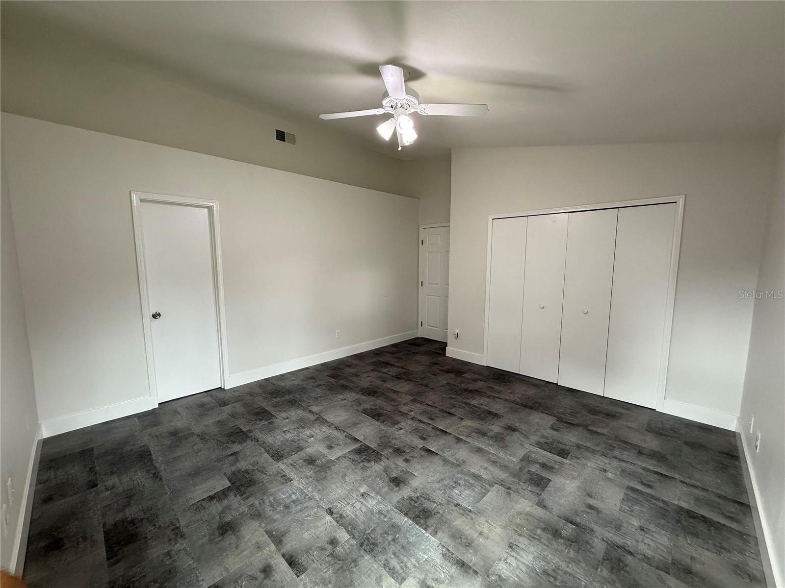 LAKESIDE VILLAGE - Residential