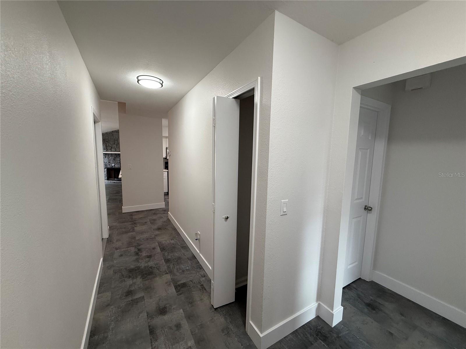 LAKESIDE VILLAGE - Residential