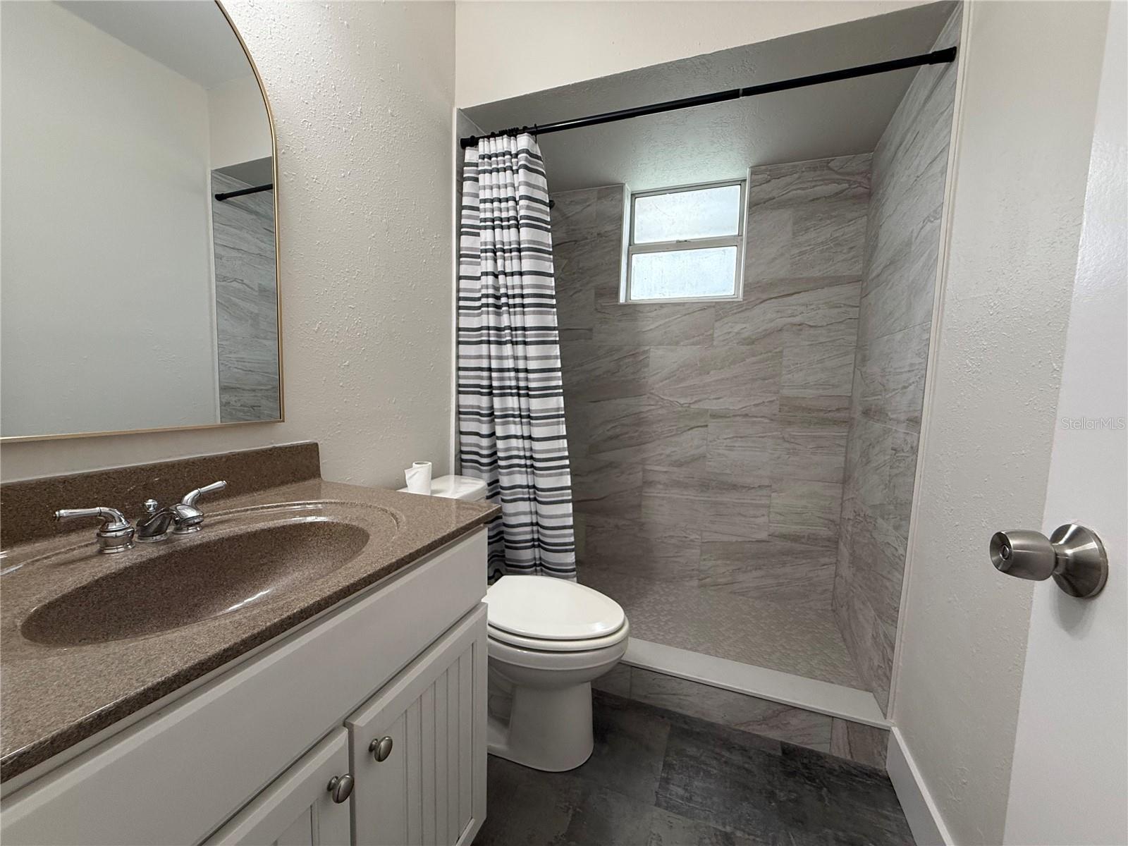 LAKESIDE VILLAGE - Residential