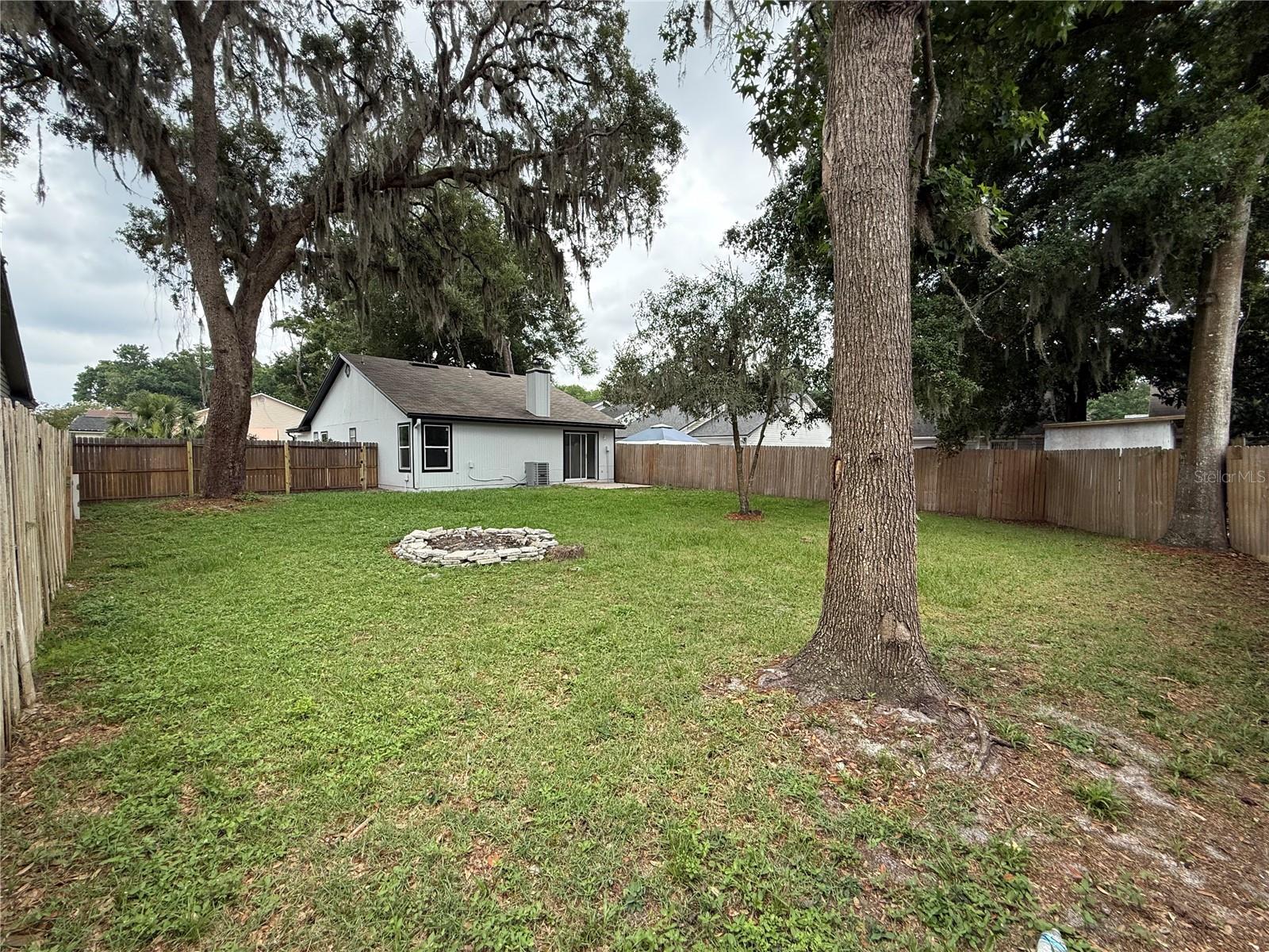 LAKESIDE VILLAGE - Residential