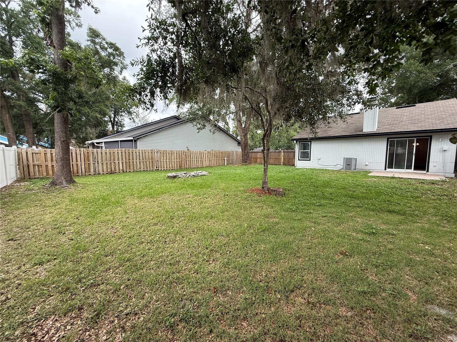 LAKESIDE VILLAGE - Residential