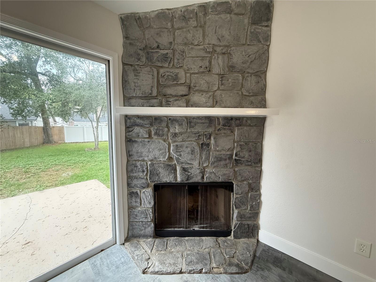 LAKESIDE VILLAGE - Residential