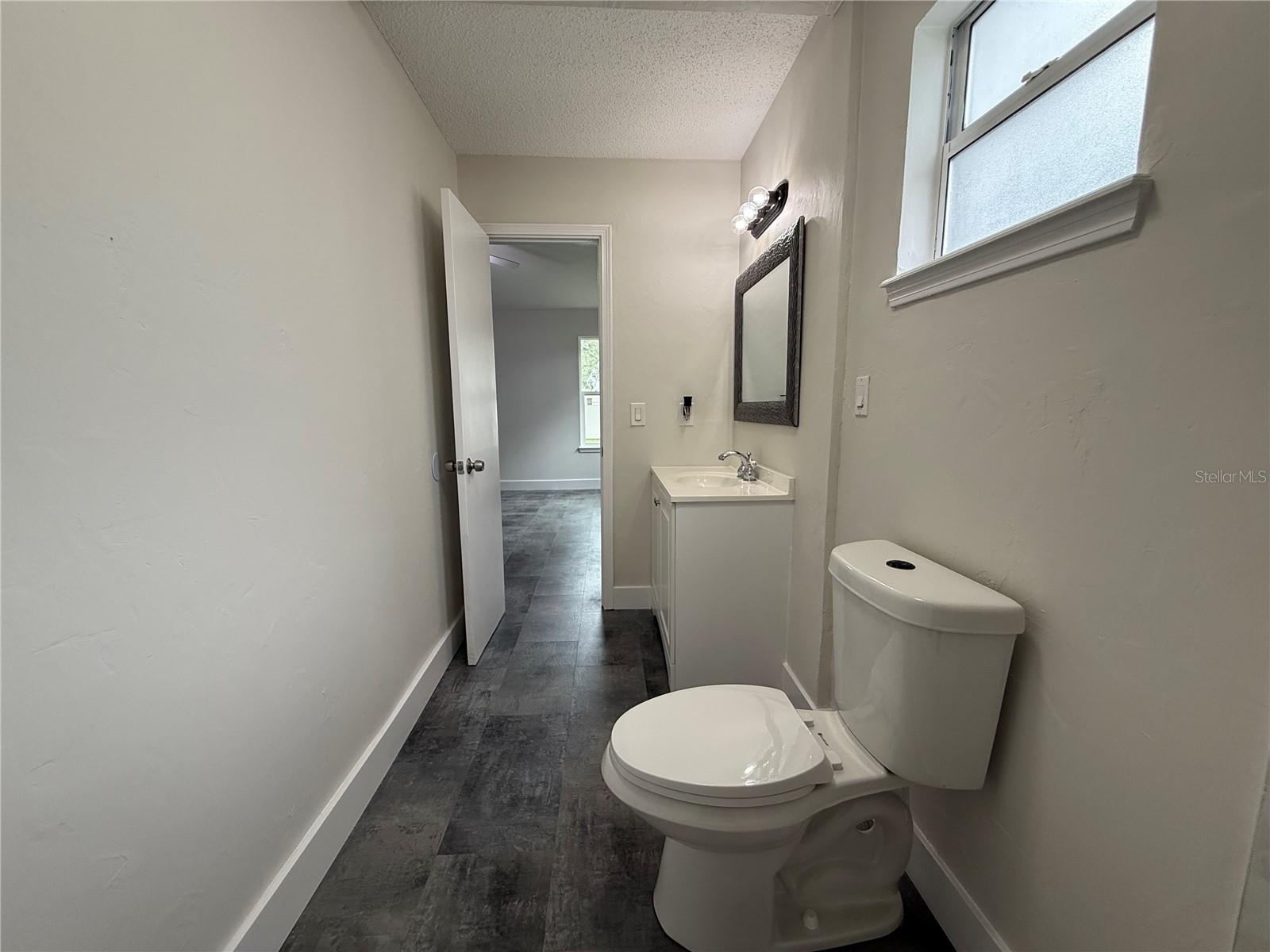 LAKESIDE VILLAGE - Residential