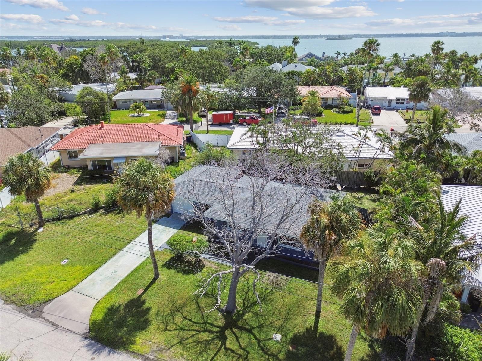 MANDALAY SUB - Residential Lease