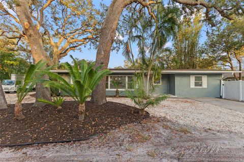 A home in LARGO