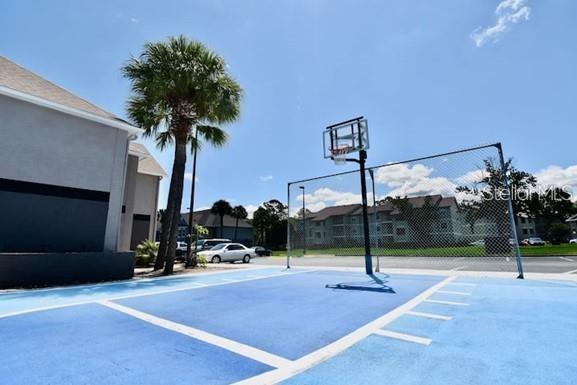 PARKWAY PALMS RSRT MAINGATE - Residential