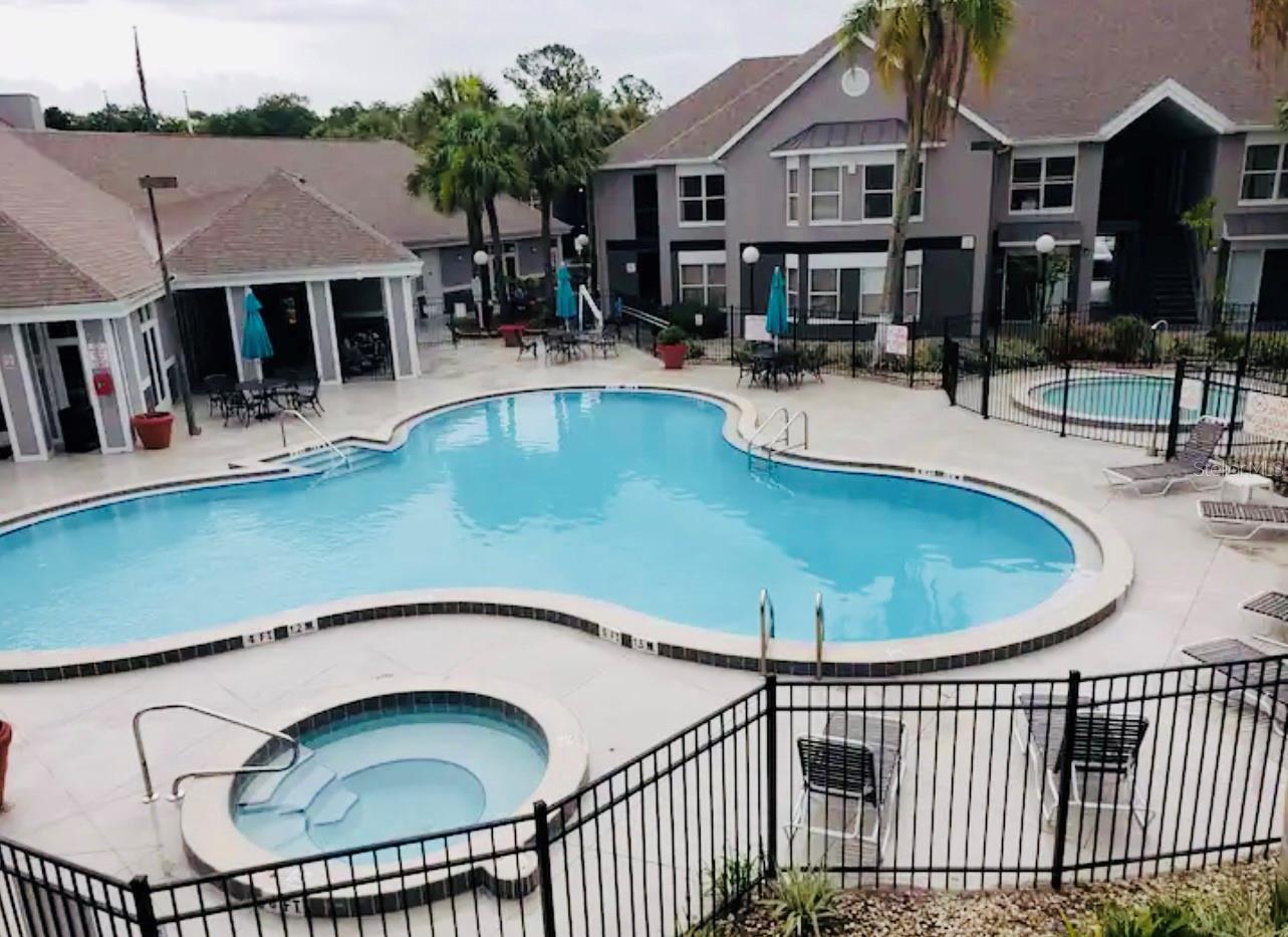 PARKWAY PALMS RSRT MAINGATE - Residential