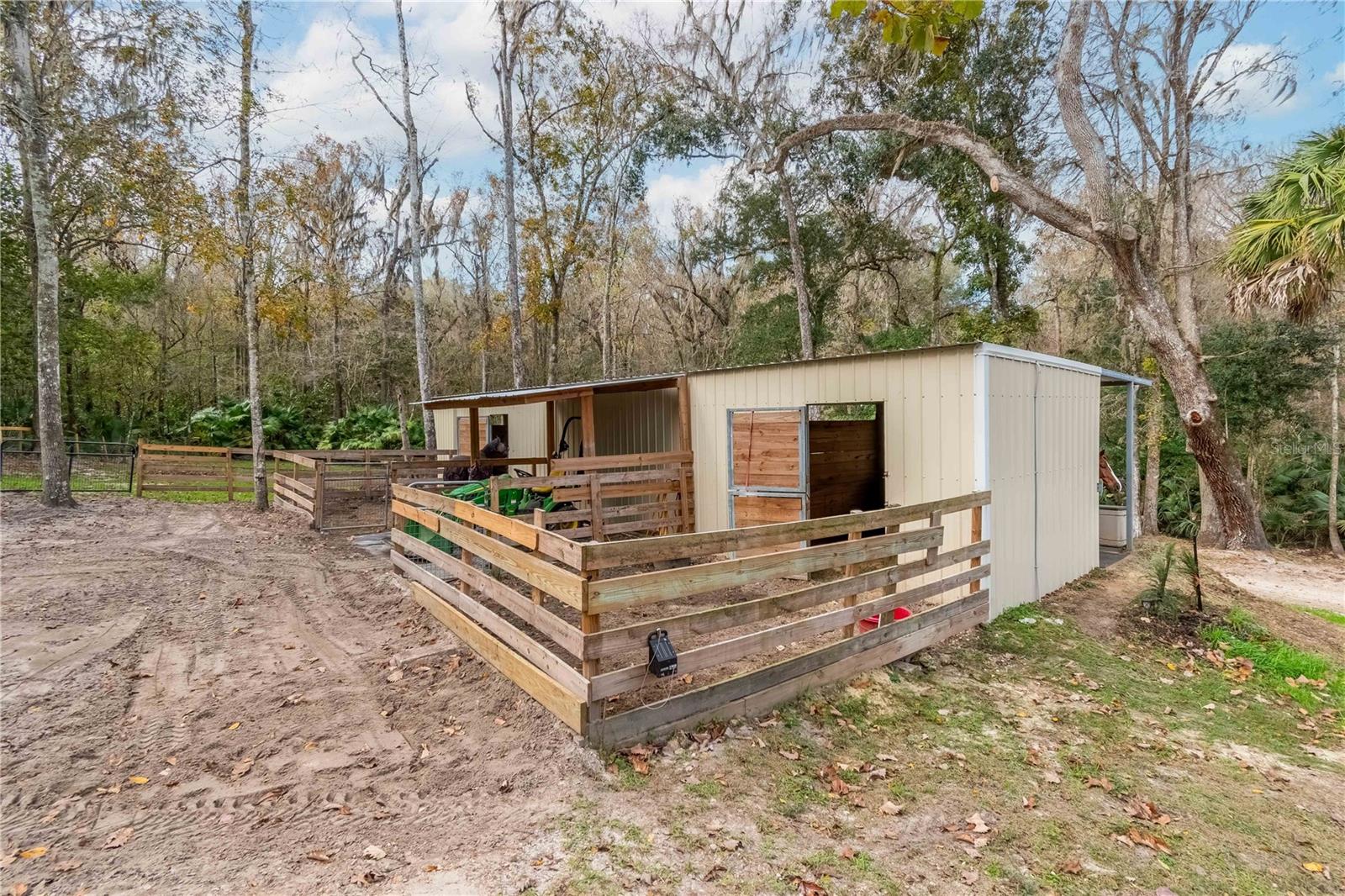 CREEK SIDE FOREST - Residential