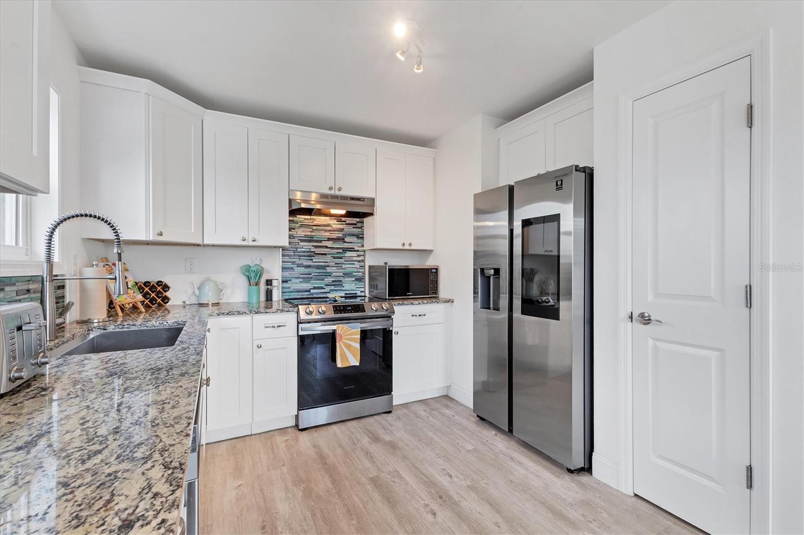 AVON HEIGHTS 2 - Residential