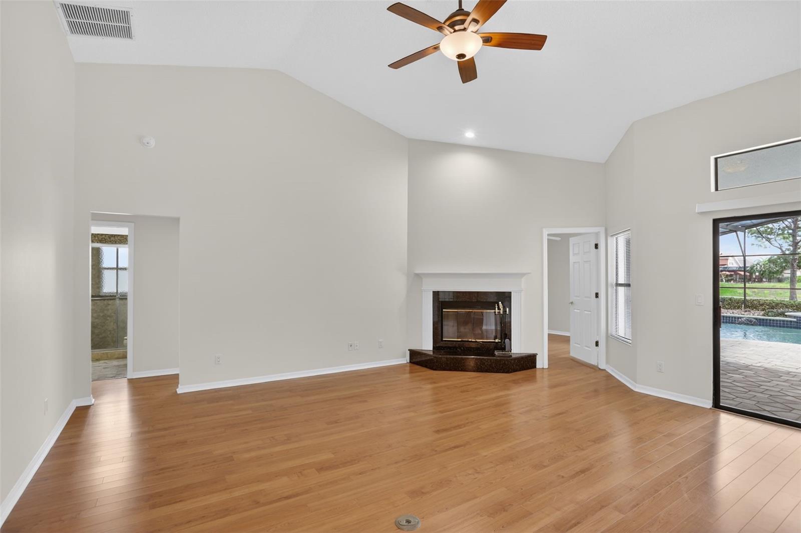 HUNTERS CREEK TR 130 PH 01 - Residential