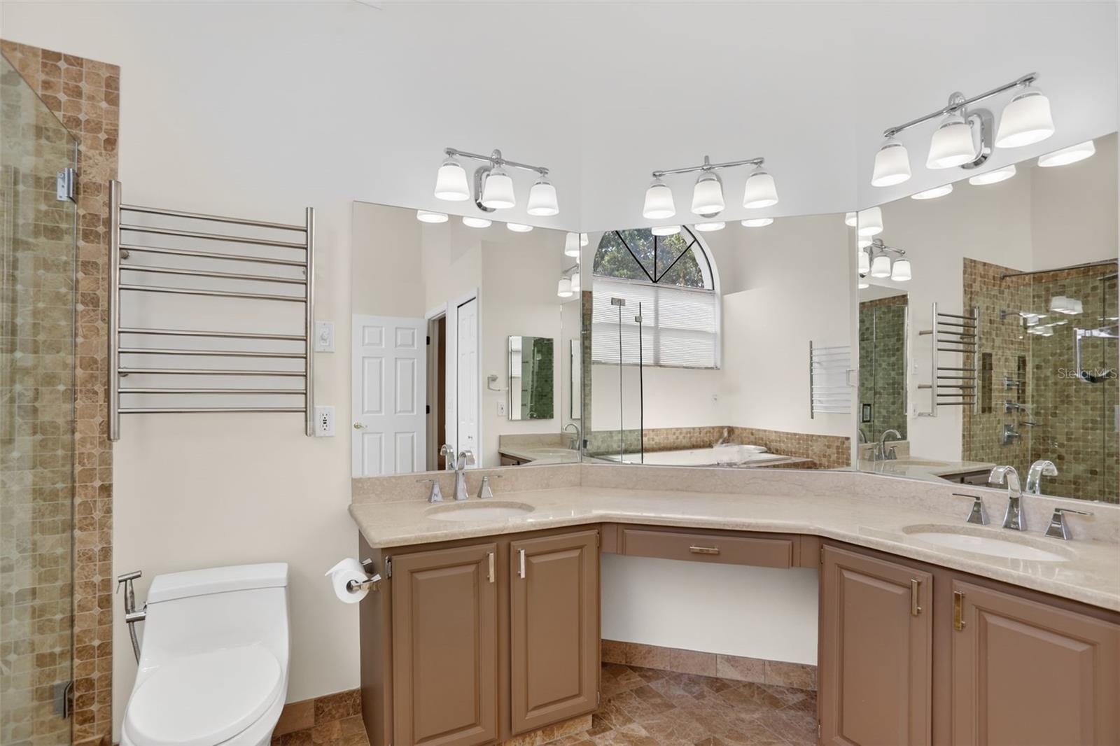 HUNTERS CREEK TR 130 PH 01 - Residential