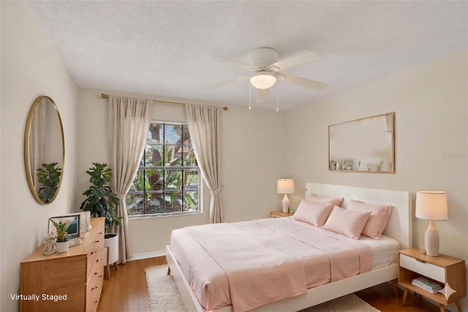 HUNTERS CREEK TR 130 PH 01 - Residential