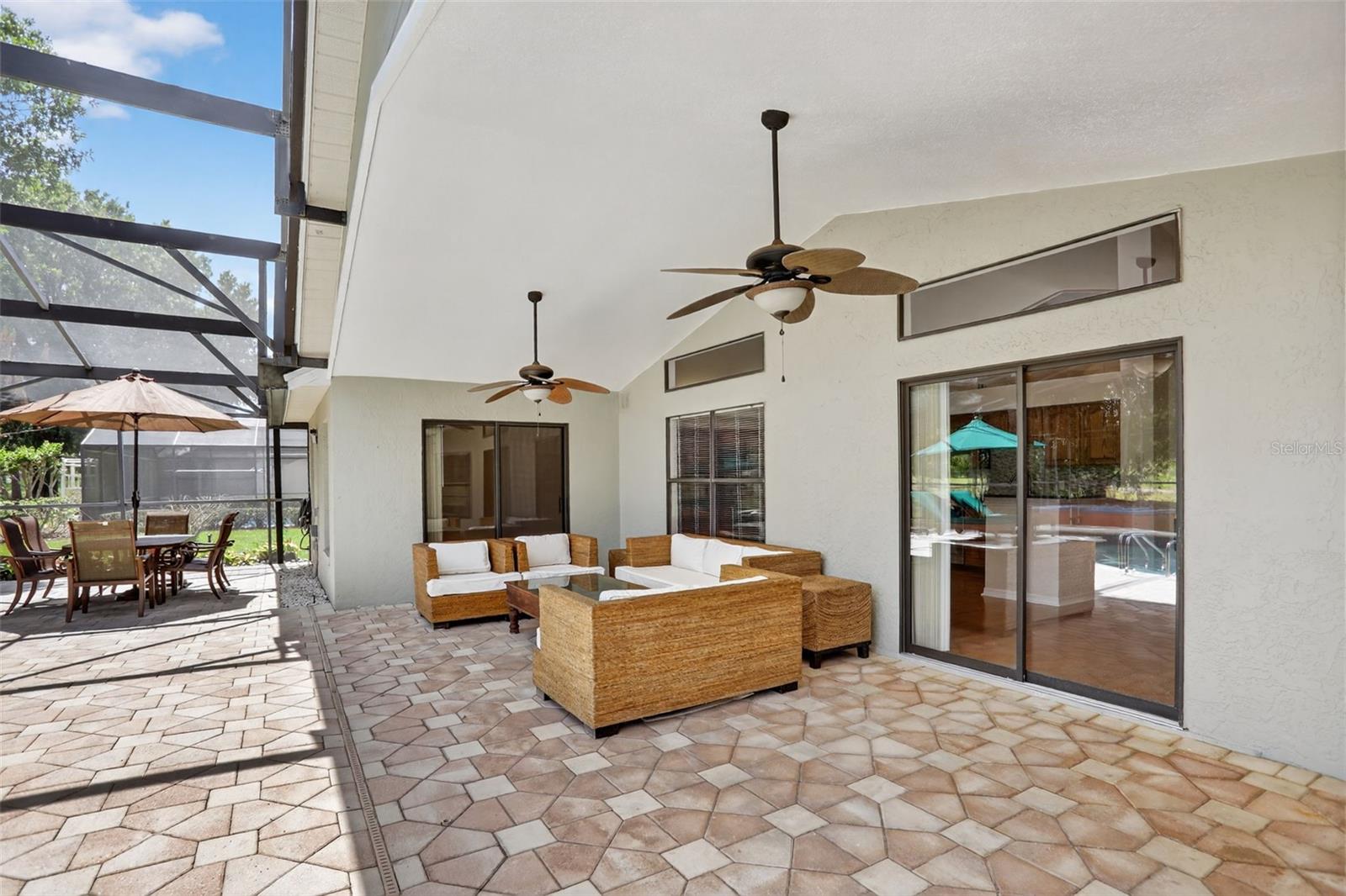 HUNTERS CREEK TR 130 PH 01 - Residential